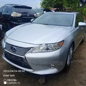 Lexus ES 2014 Silver