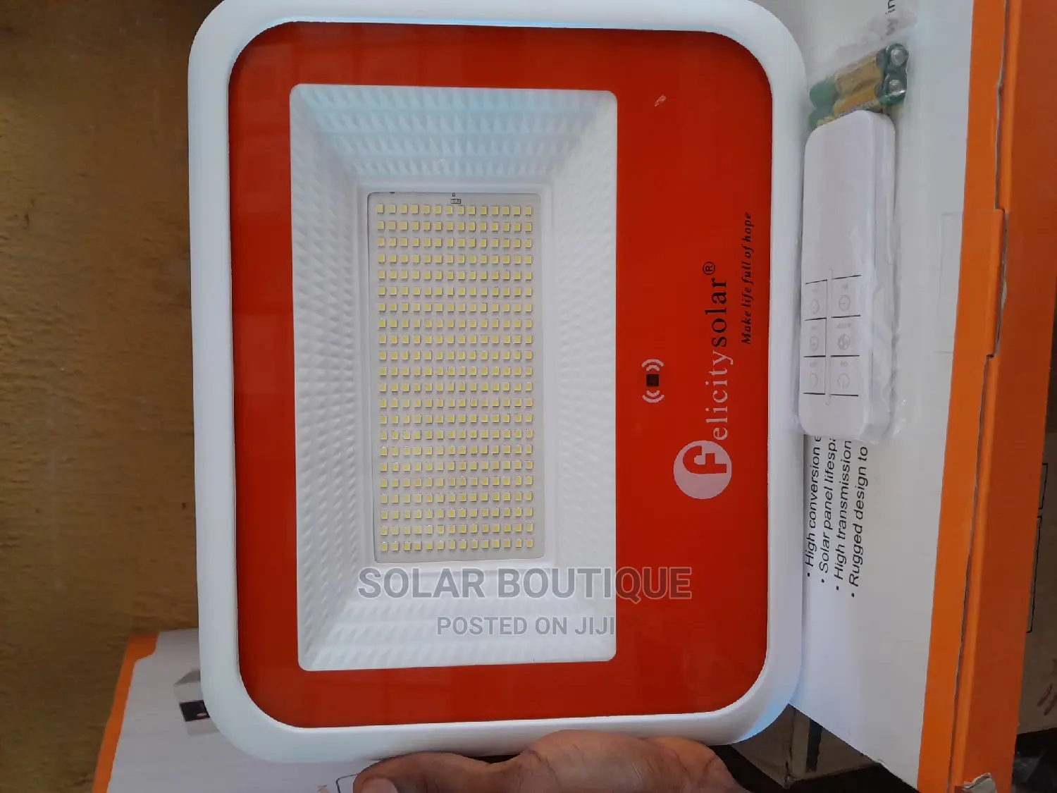 150w Felicity Solar Flood Light