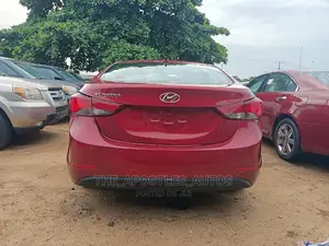 Hyundai Elantra 2016 Red