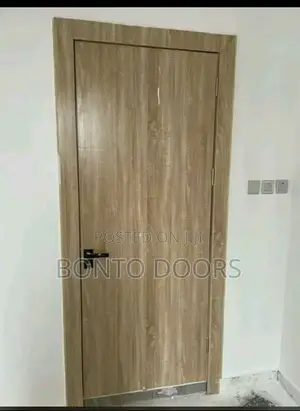 High Quality HDF Wooden Door