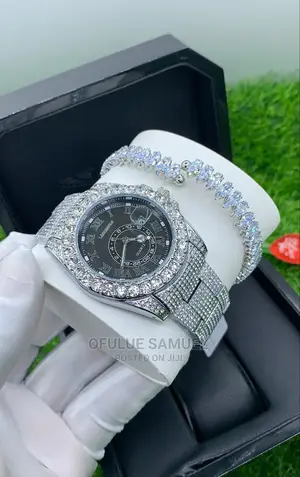 Non Tarnish Look World Stone Wristwatch