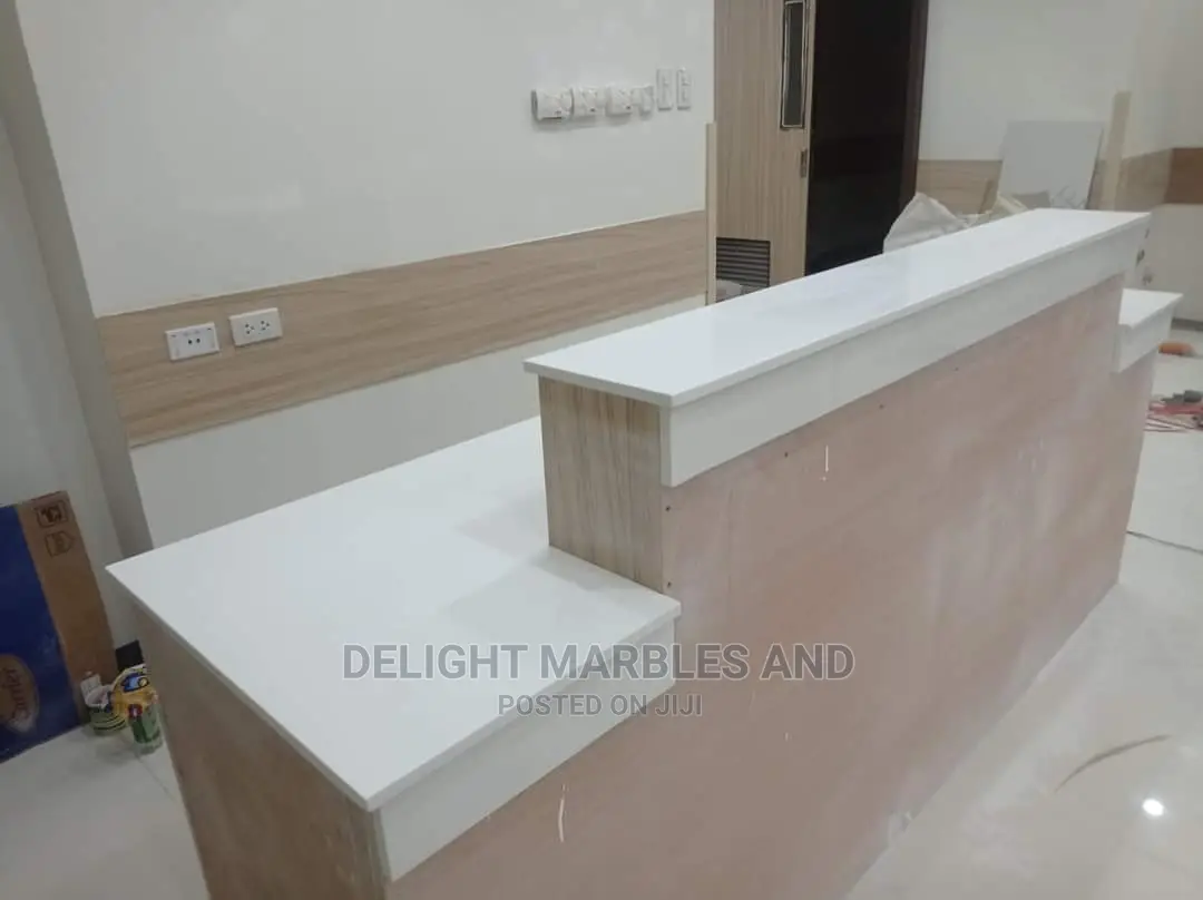 Plain White Round Kitchen Countertops