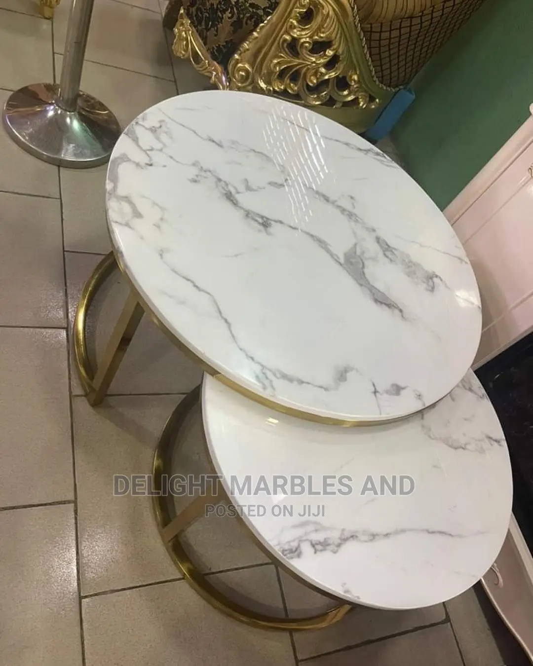 Plain White Round Kitchen Countertops