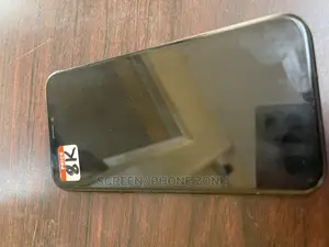 iPhone XR Screen With Ink