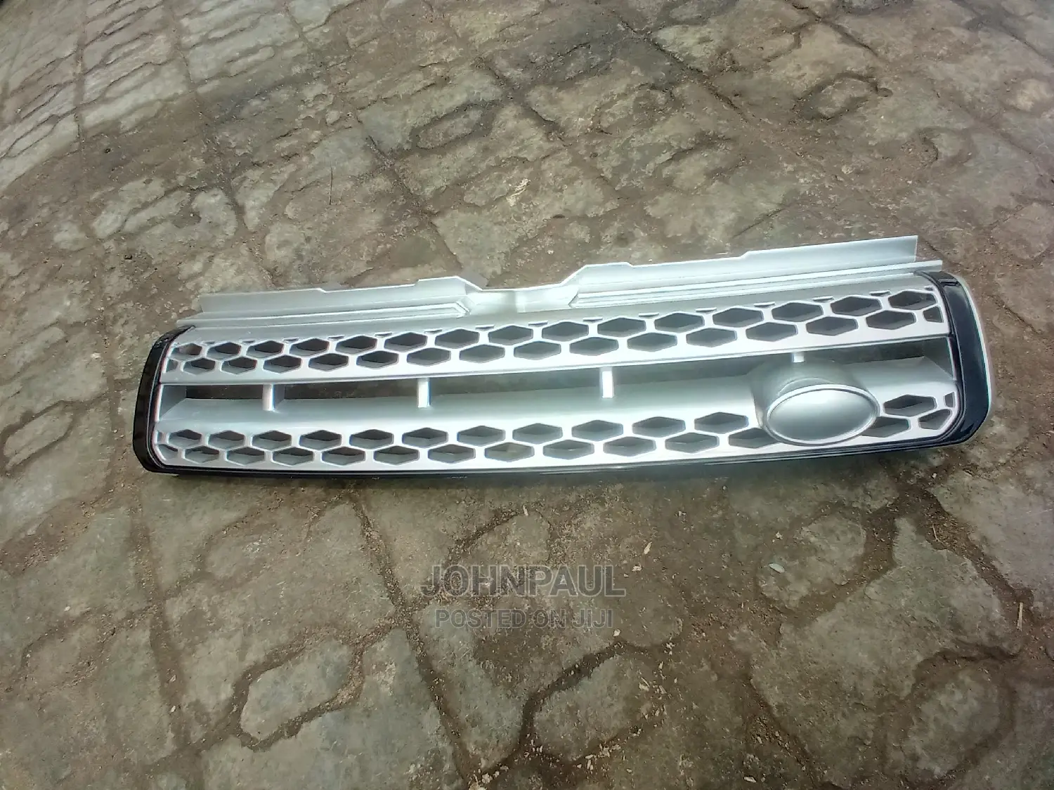 Range Rover Evoque Front Grill 2018
