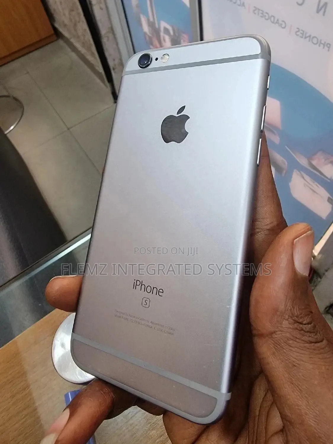 Apple iPhone 6s 32 GB Gray