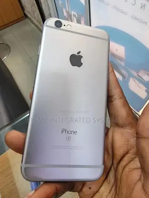 Apple iPhone 6s 32 GB Gray