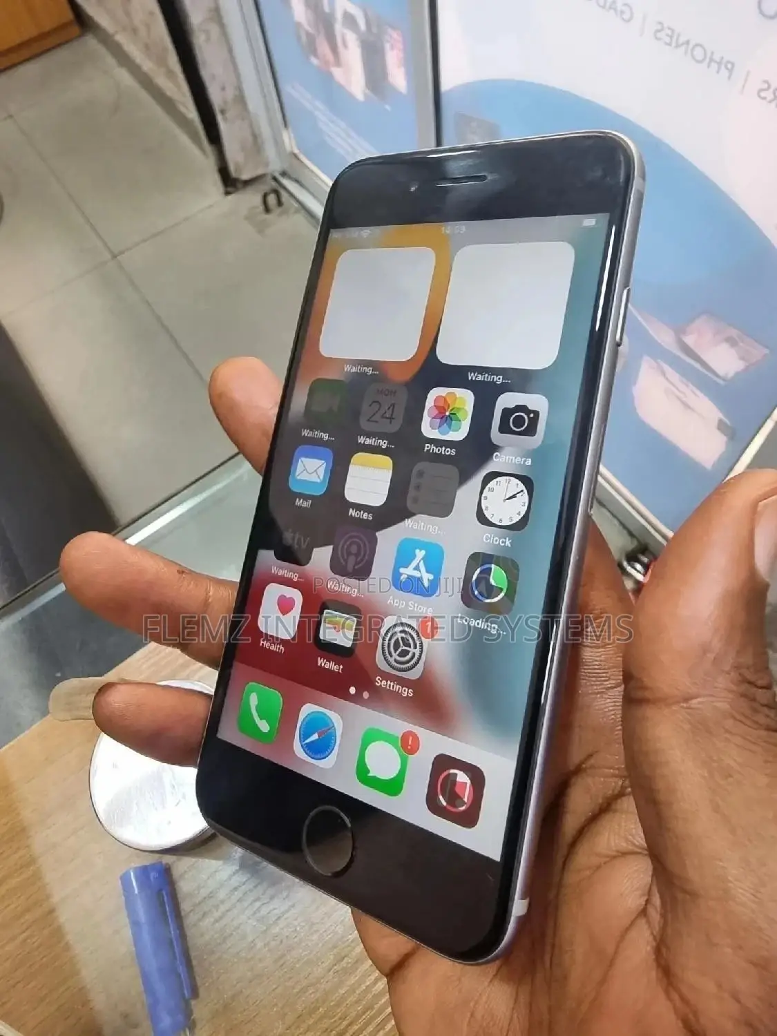 Apple iPhone 6s 32 GB Gray