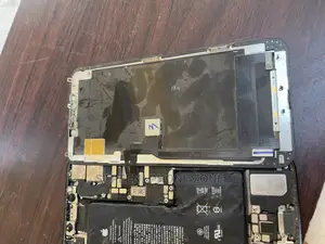11 Pro Max Screen With Tiny Line