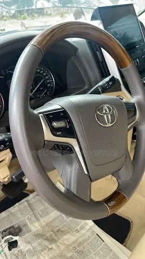 Toyota Prado Sterling Wheel 2021