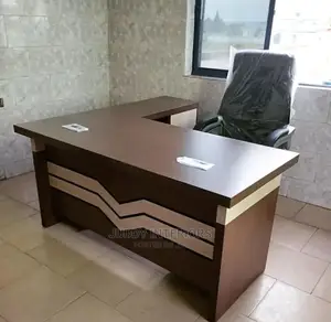 Managers Office Chair and Table Set