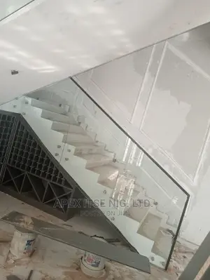 Rimless Staircase Glass