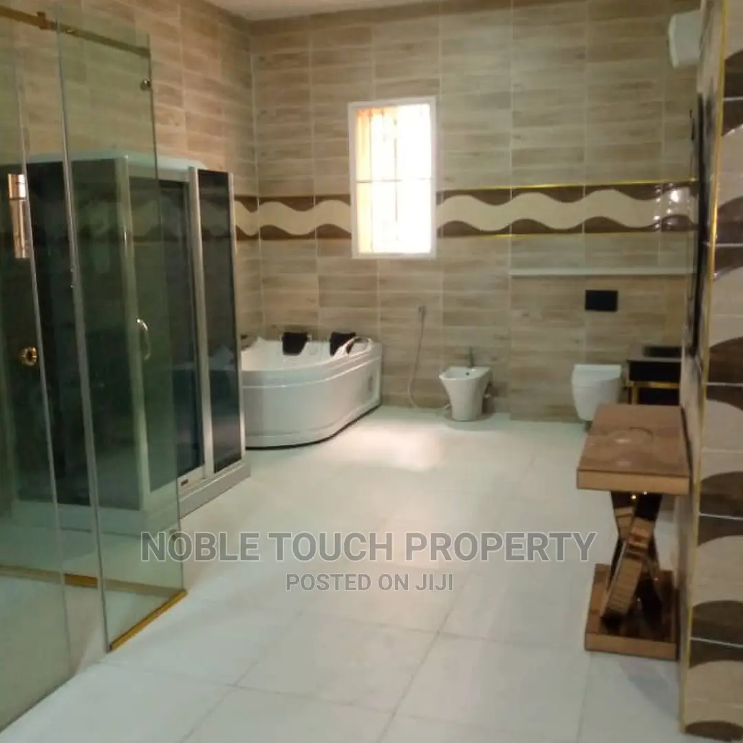 9bdrm Mansion in Maitama Abuja for Sale