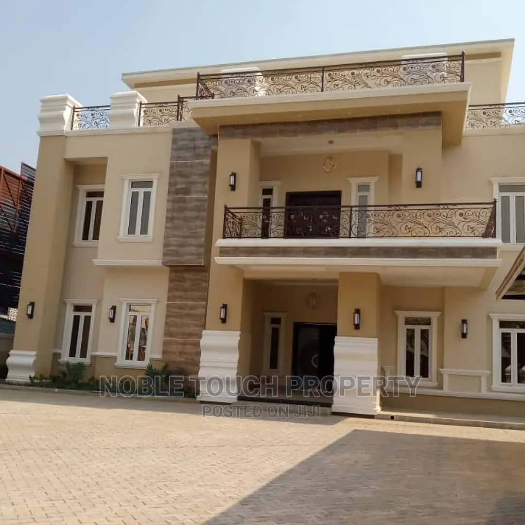 9bdrm Mansion in Maitama Abuja for Sale