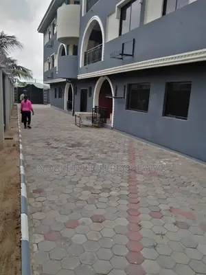 3bdrm Block of Flats in Thomas Estate Ajah for Sale