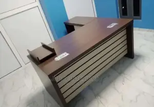 Executive Office Manager"S Table With Extension