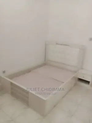 4.5*6 Bedframe