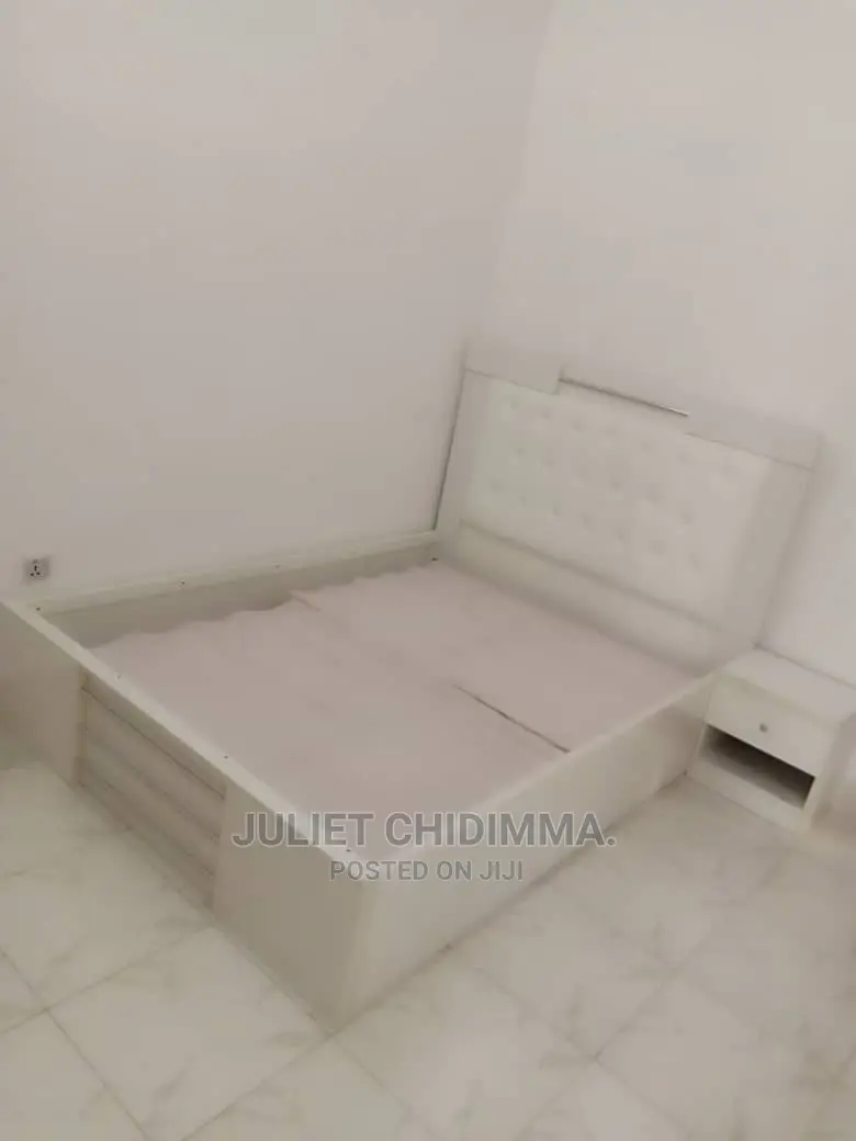 4.5*6 Bedframe