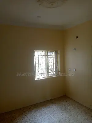 3bdrm Bungalow in City College, Karu for rent