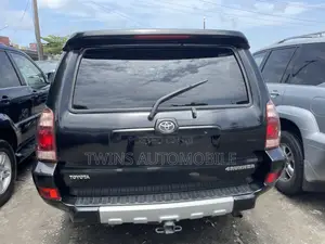 Toyota 4-Runner Limited V6 4x4 2005 Black