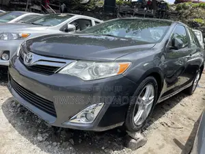 Toyota Camry 2014 Gray