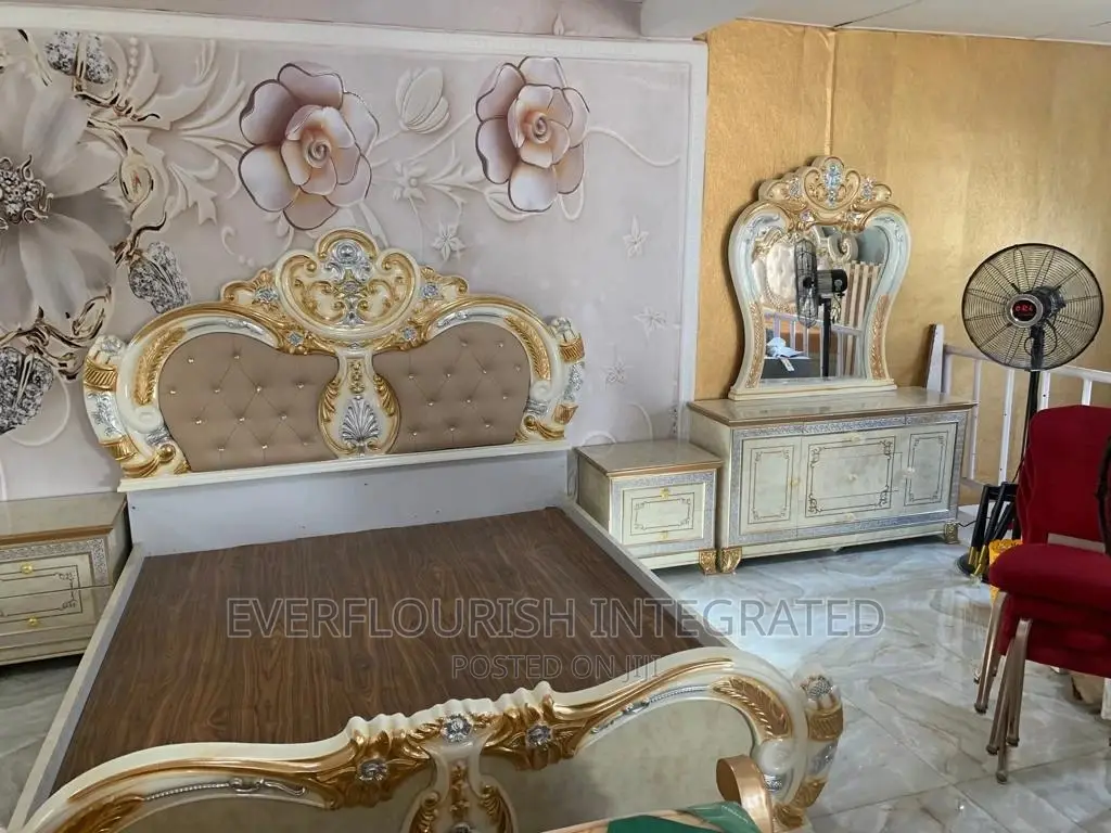 Royal Bed, 2 Side Stools and Dressing Mirror