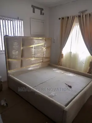 Royal High Board Bedframe