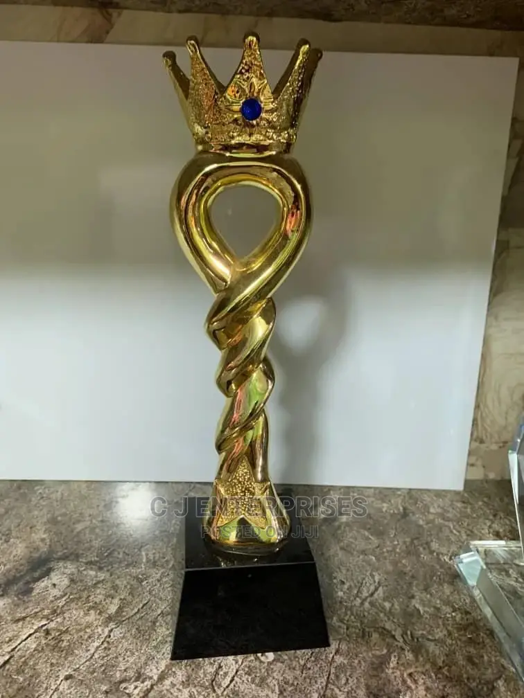 Trophy Award O7