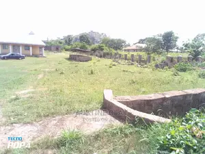 Twin Flat on a Two Plot