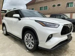 Toyota Highlander Limited 2021 White