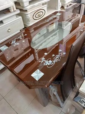 High Durable Dinning Set With (6 Chairs)
