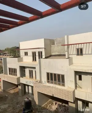 5bdrm Townhouse/Terrace in Smart Home, Durumi for Sale