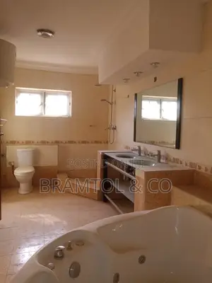 4bdrm Block of Flats in Maitama for rent
