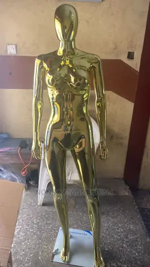 Size 10 Yellow Gold Female Mannequin