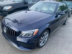 Mercedes-Benz C300 2016 Blue