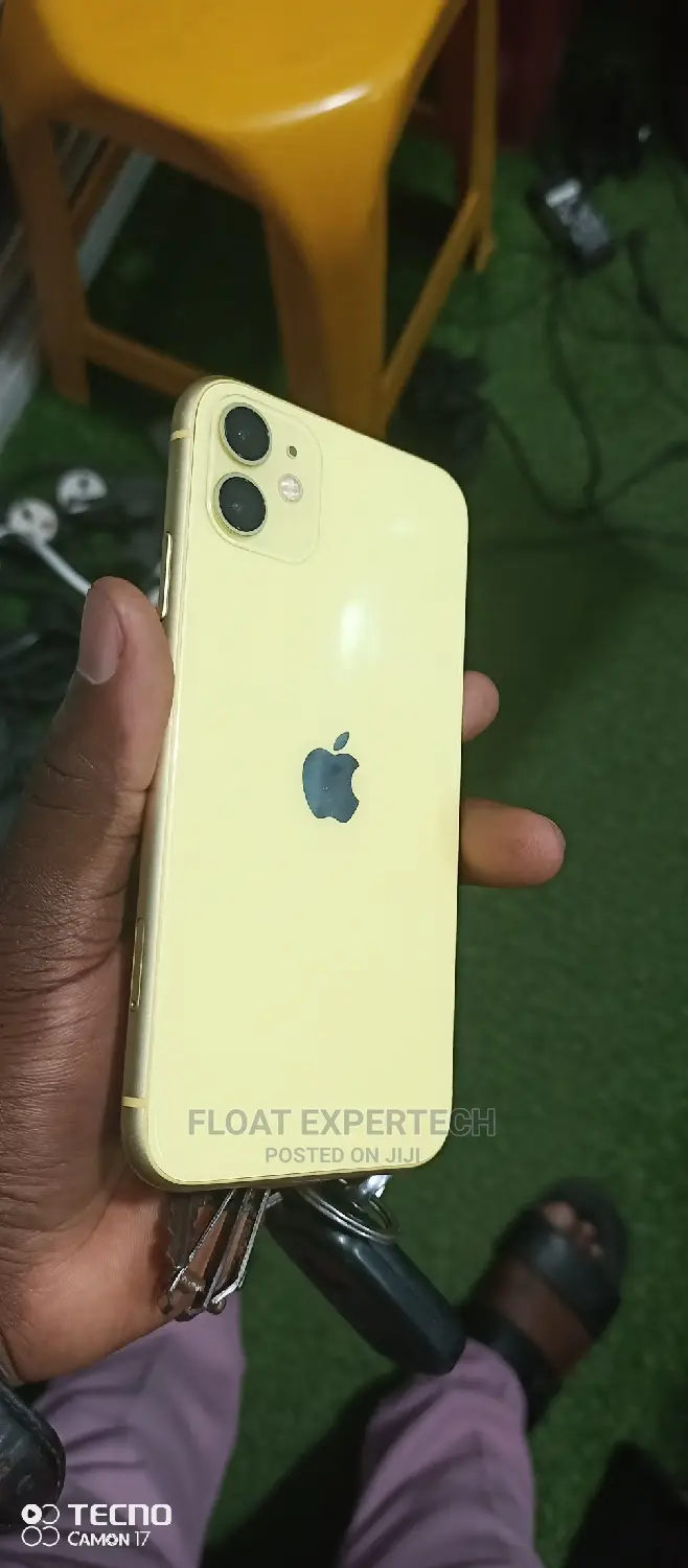 Apple iPhone 11 64 GB Yellow
