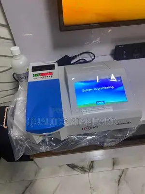 Icubio Semi Auto Chemistry Analyzer