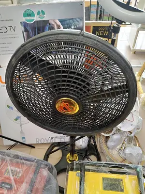 Heavy Duty BB 18-Inch Standing Fan Black