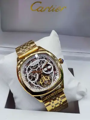Original CARTIER Gold Strap Chain Watch Available in Store