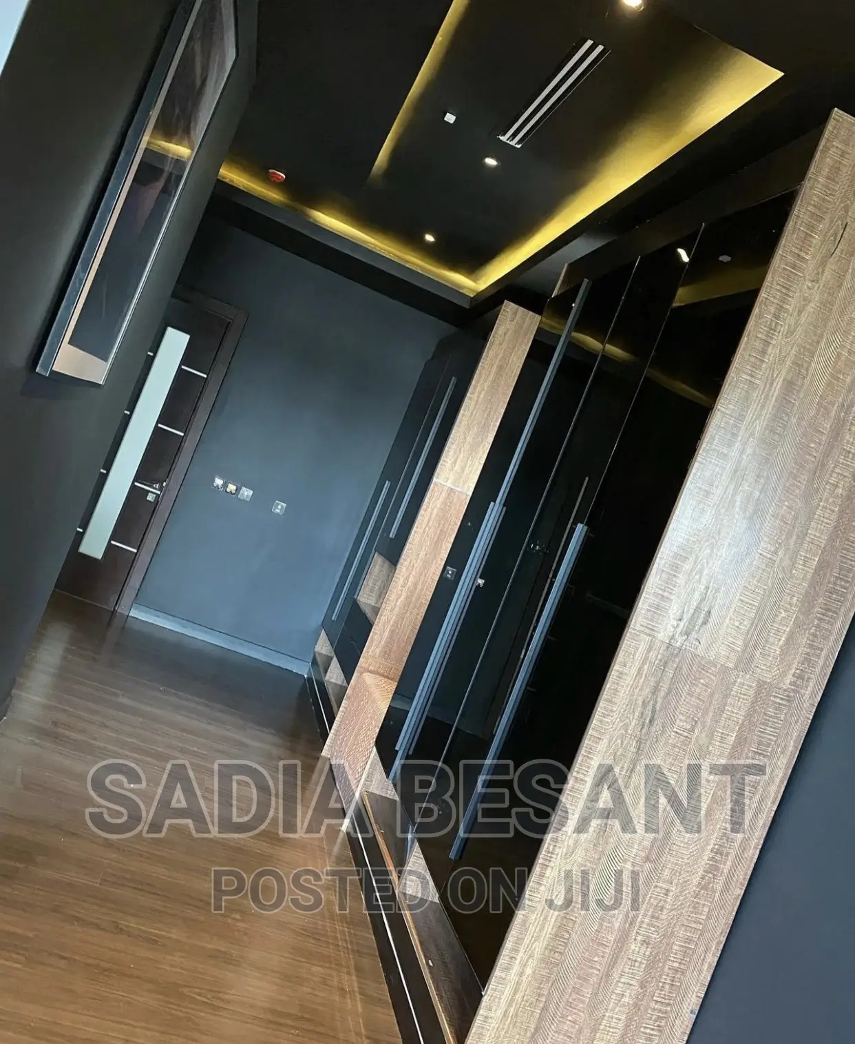 Walk in Closet