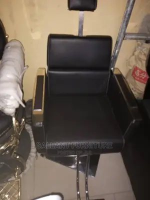 Executive Exotic Barbing Chair