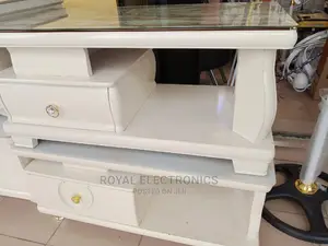 Standard Modern Center Table With Drawer
