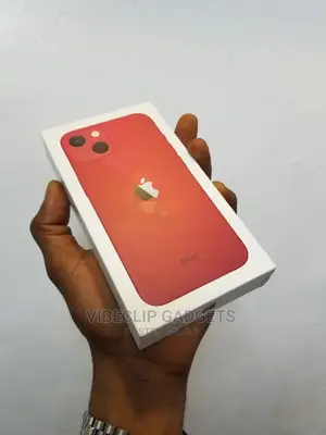 New Apple iPhone 13 128 GB Red