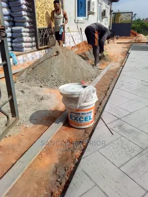 Strong and Reliable Interlocking and Stamping Floor