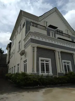 Furnished 8bdrm Duplex in Asokoro for rent