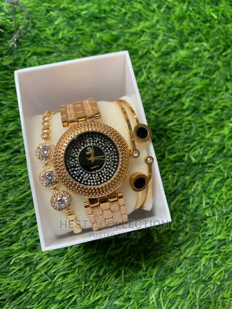 Wristwatch and Bracelet