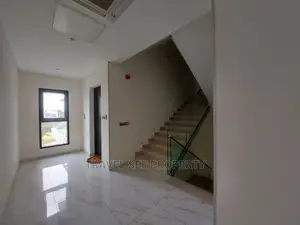 Furnished 3bdrm Block of Flats in Bananas Lsland for rent