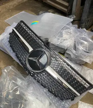 Front Grille/Front Logo Available in All Model of Mercedes