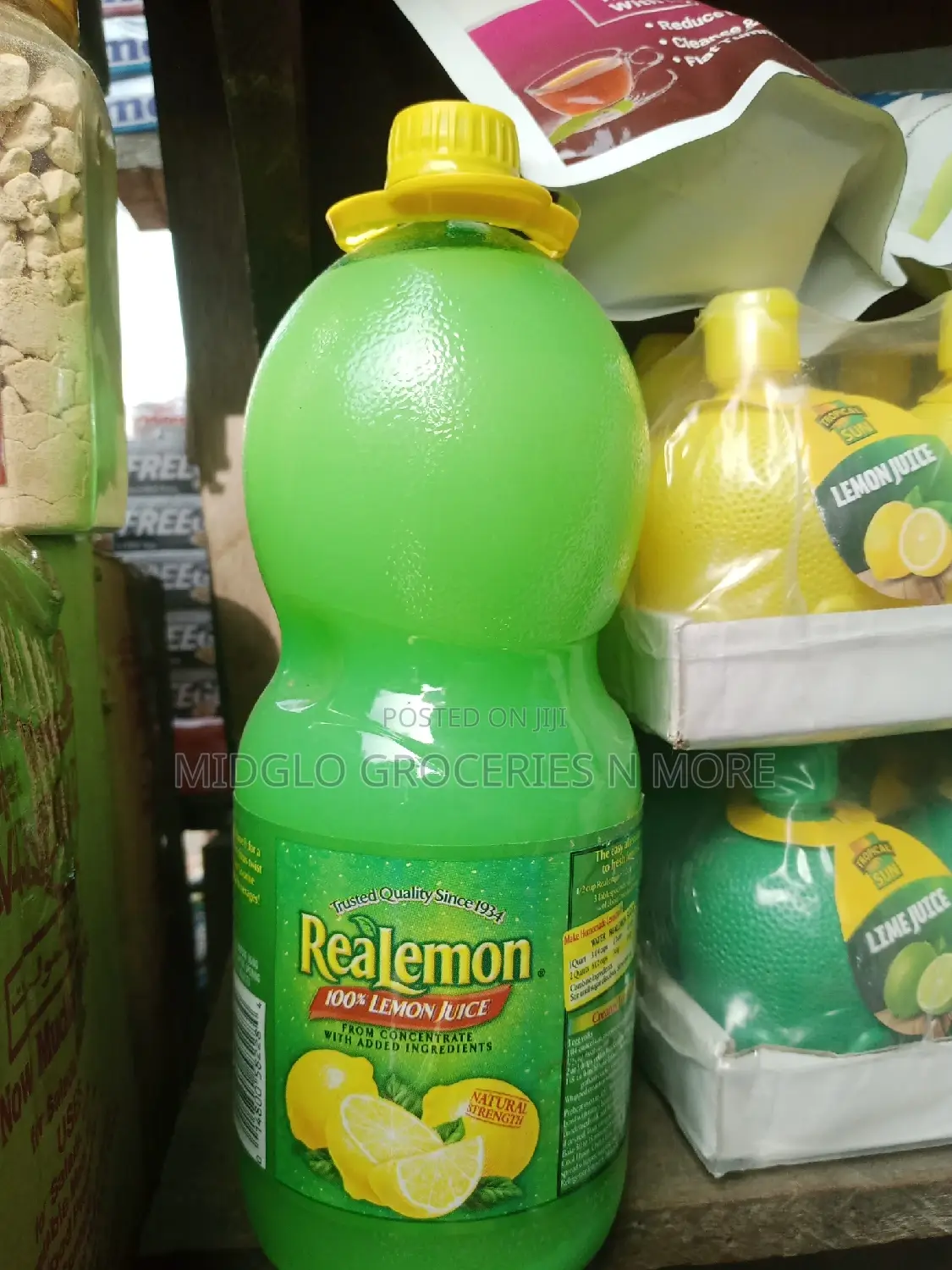 Real Lemon Juice a Pack of 8 Plastic Bottles