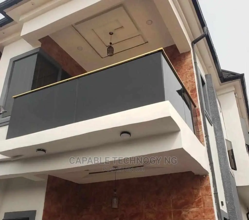 Standard Balcony Frameless Glass
